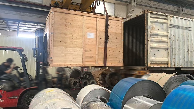 Fabrikaren bidalketa eguneratzea: Orga jasotzaileak kargatzea eta entrega segurua